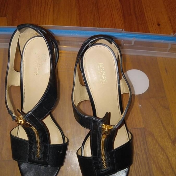 MICHAEL Michael Kors Black Strappy Heels - Picture 6 of 7